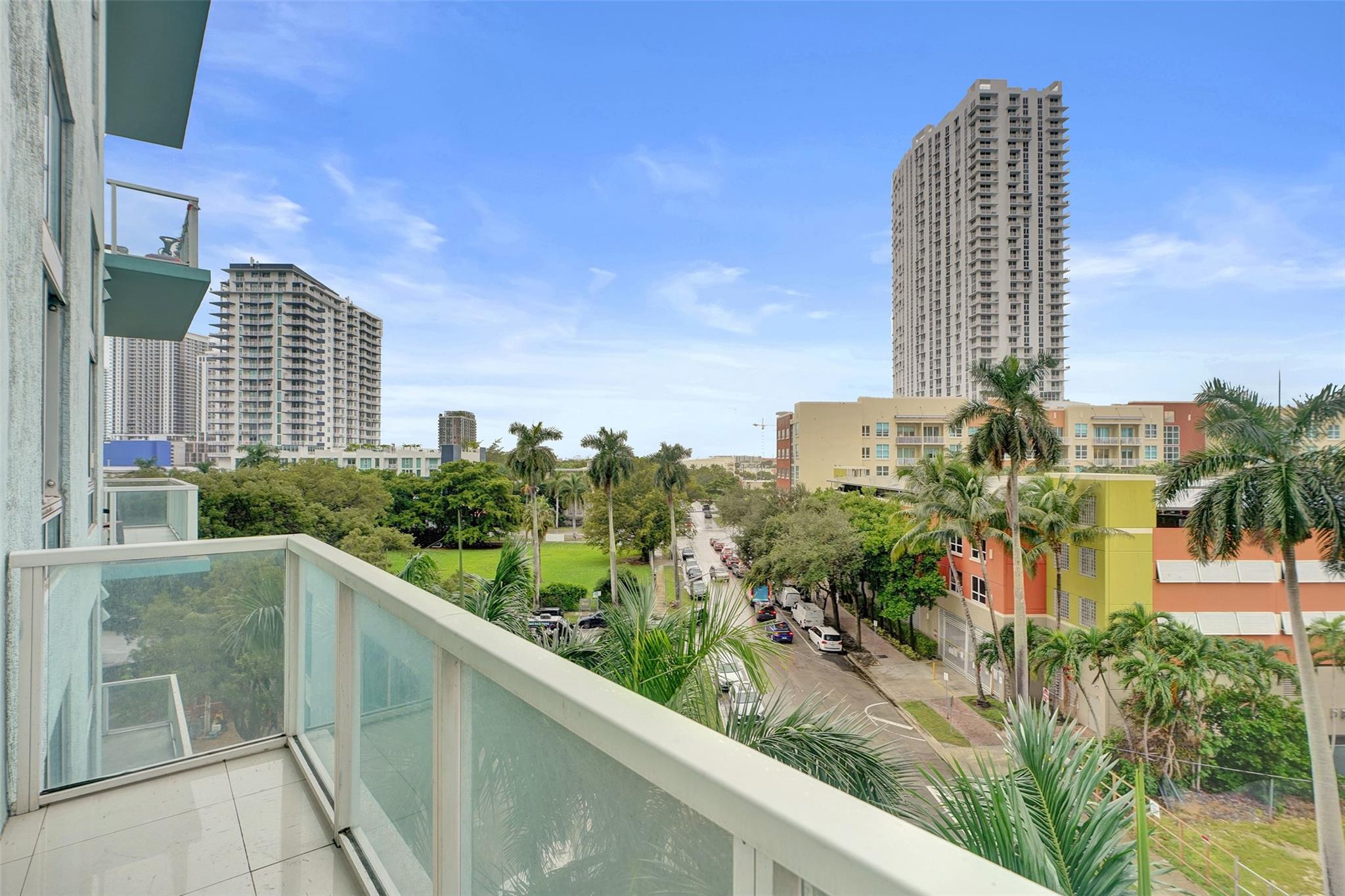 Quantum on The Bay - Residential
