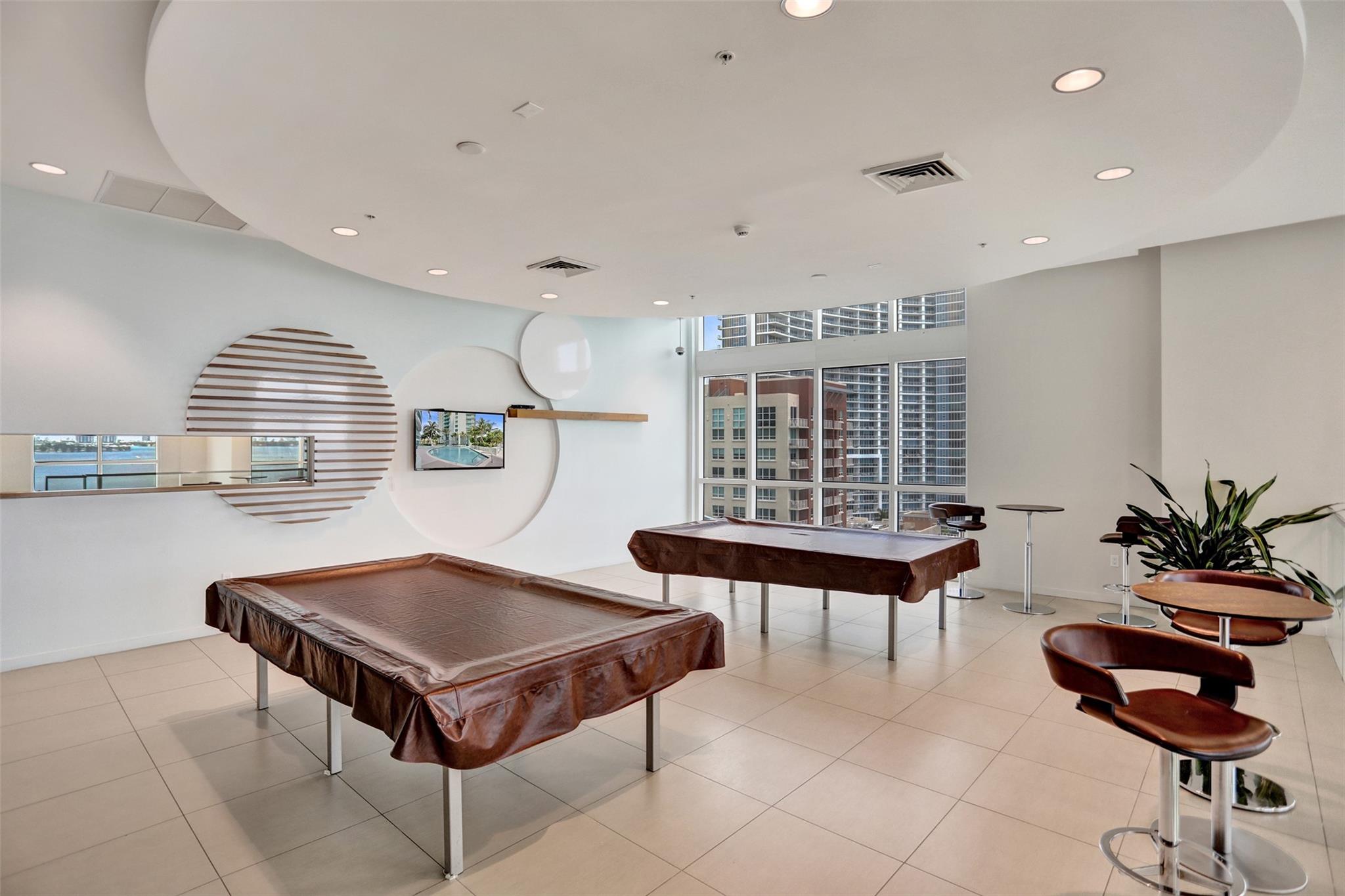 Quantum on The Bay - Residential