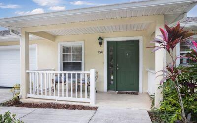 Maintenance-free living in the heart of Fort Pierce! This charming Lake Forest Park condo offers a bright, open layout with spacious bedrooms, updated kitchen, and private balcony/patio. Enjoy resort-style amenities including a heated pool, fitness center, clubhouse, and walking paths--all in a beautifully landscaped, pet-friendly community. Community dues include water, sewer, cable, internet, and exterior maintenance. Conveniently located near beaches, shopping, dining, and historic downtown.