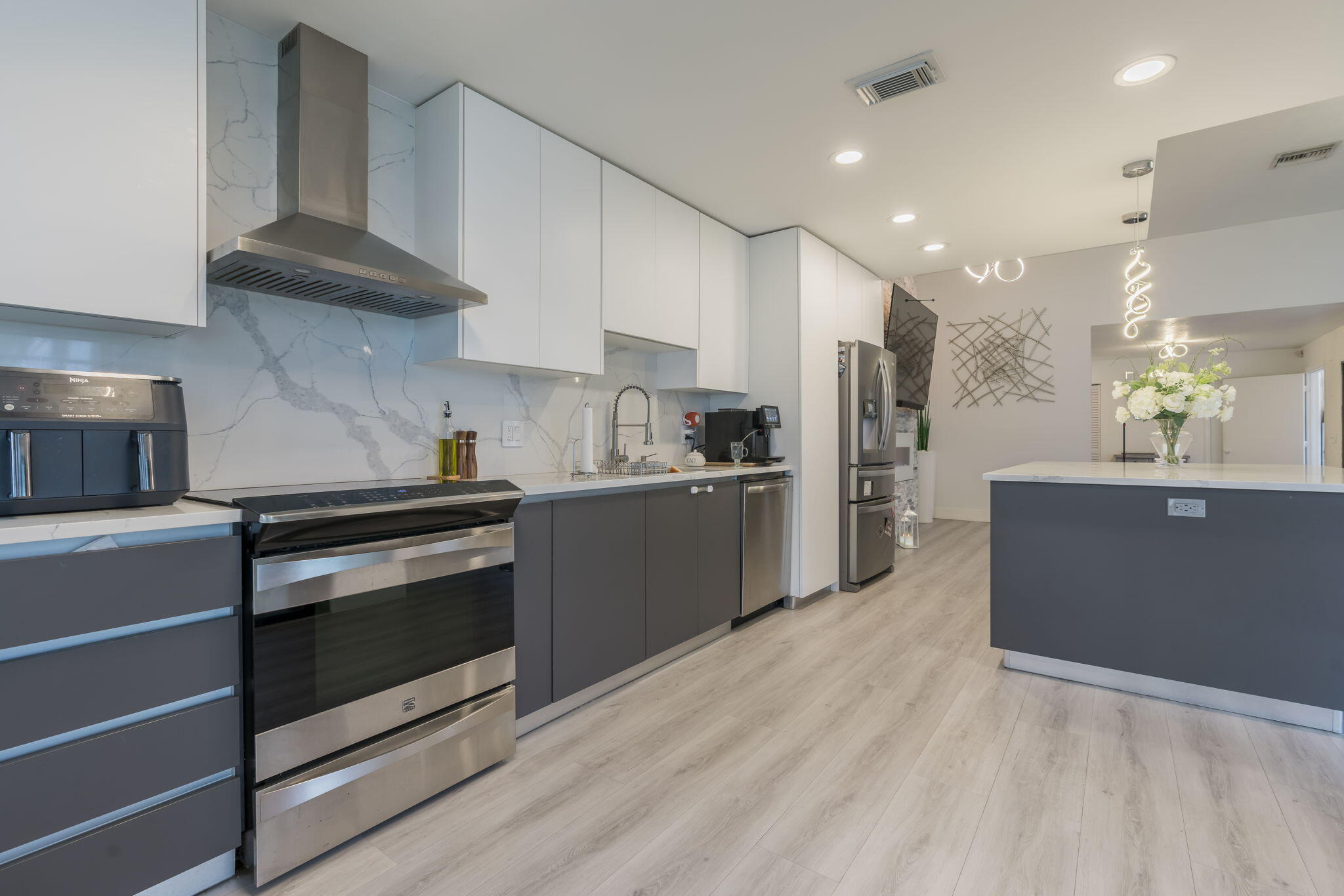 LAKES OF SHERBROOKE - Residential