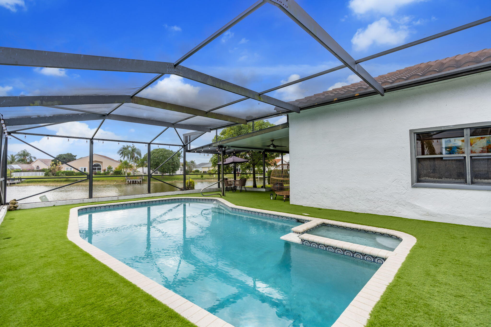 LAKES OF SHERBROOKE - Residential