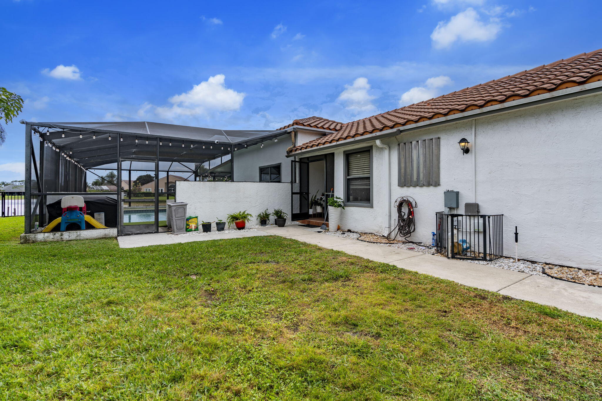 LAKES OF SHERBROOKE - Residential