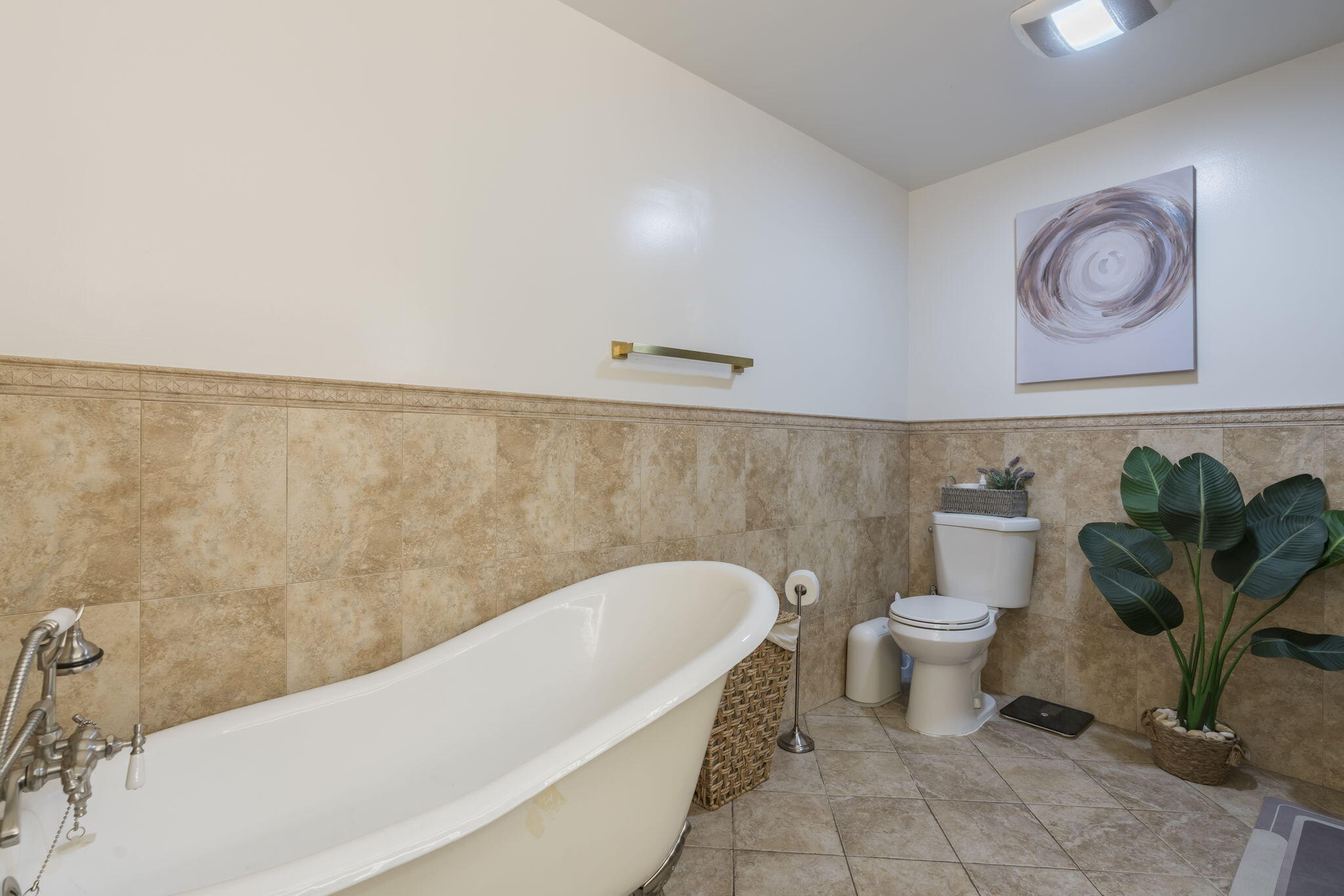 LAKES OF SHERBROOKE - Residential