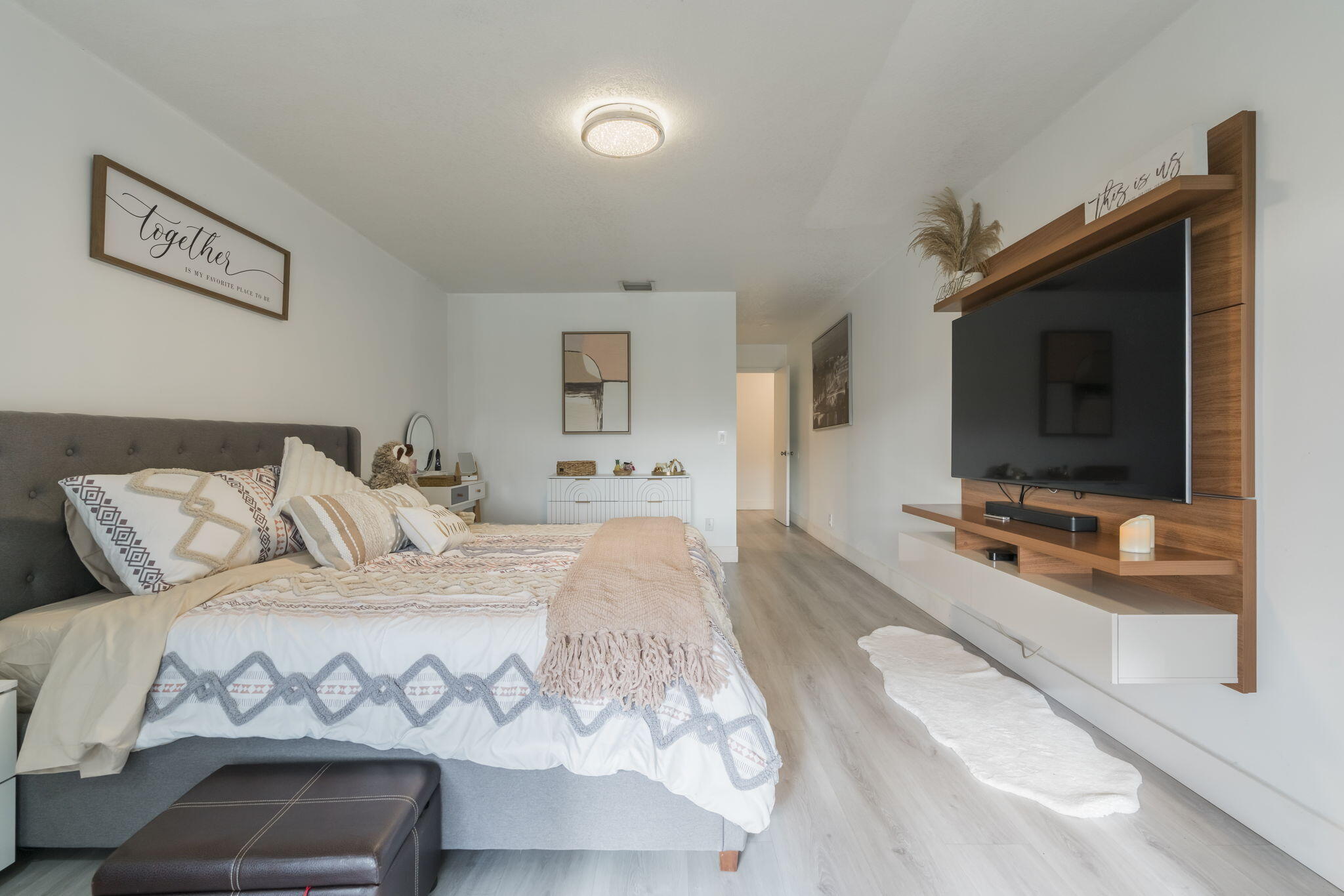 LAKES OF SHERBROOKE - Residential