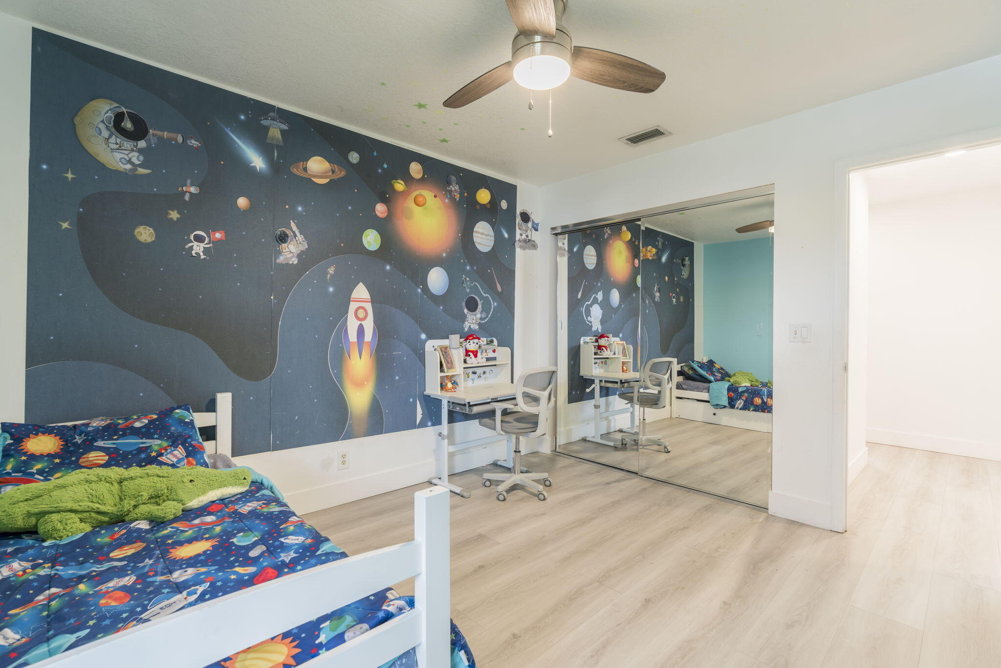 LAKES OF SHERBROOKE - Residential