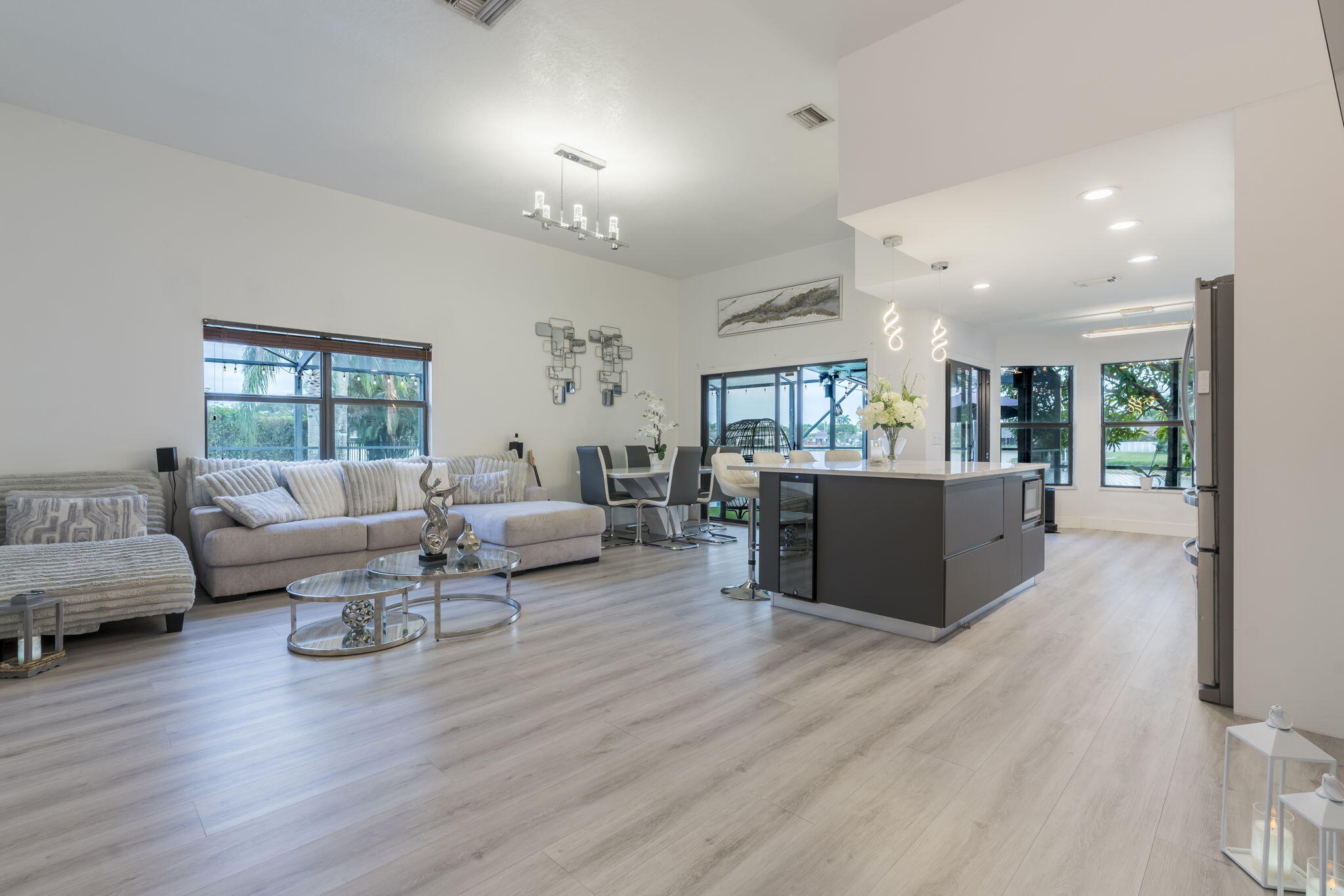 LAKES OF SHERBROOKE - Residential