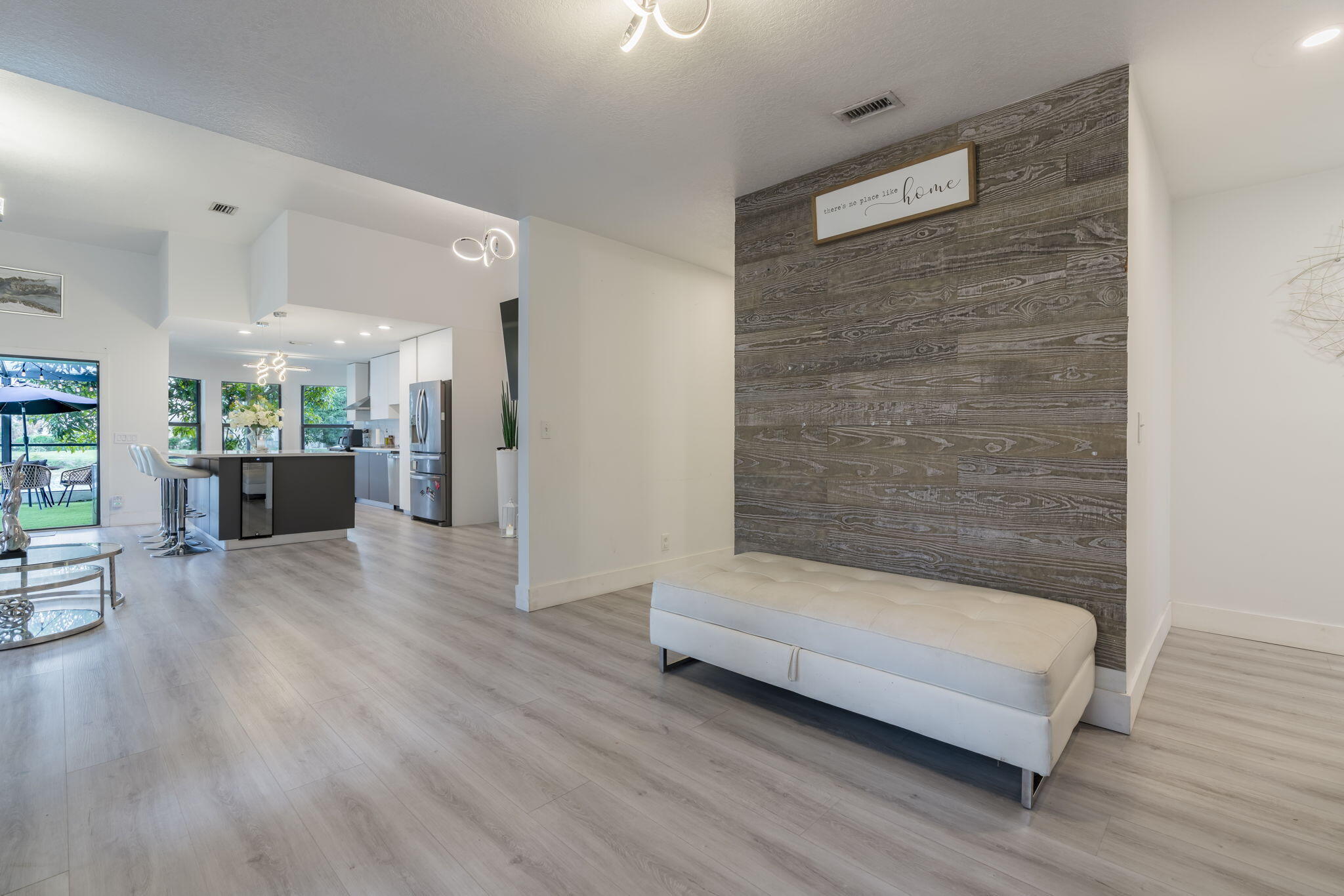 LAKES OF SHERBROOKE - Residential