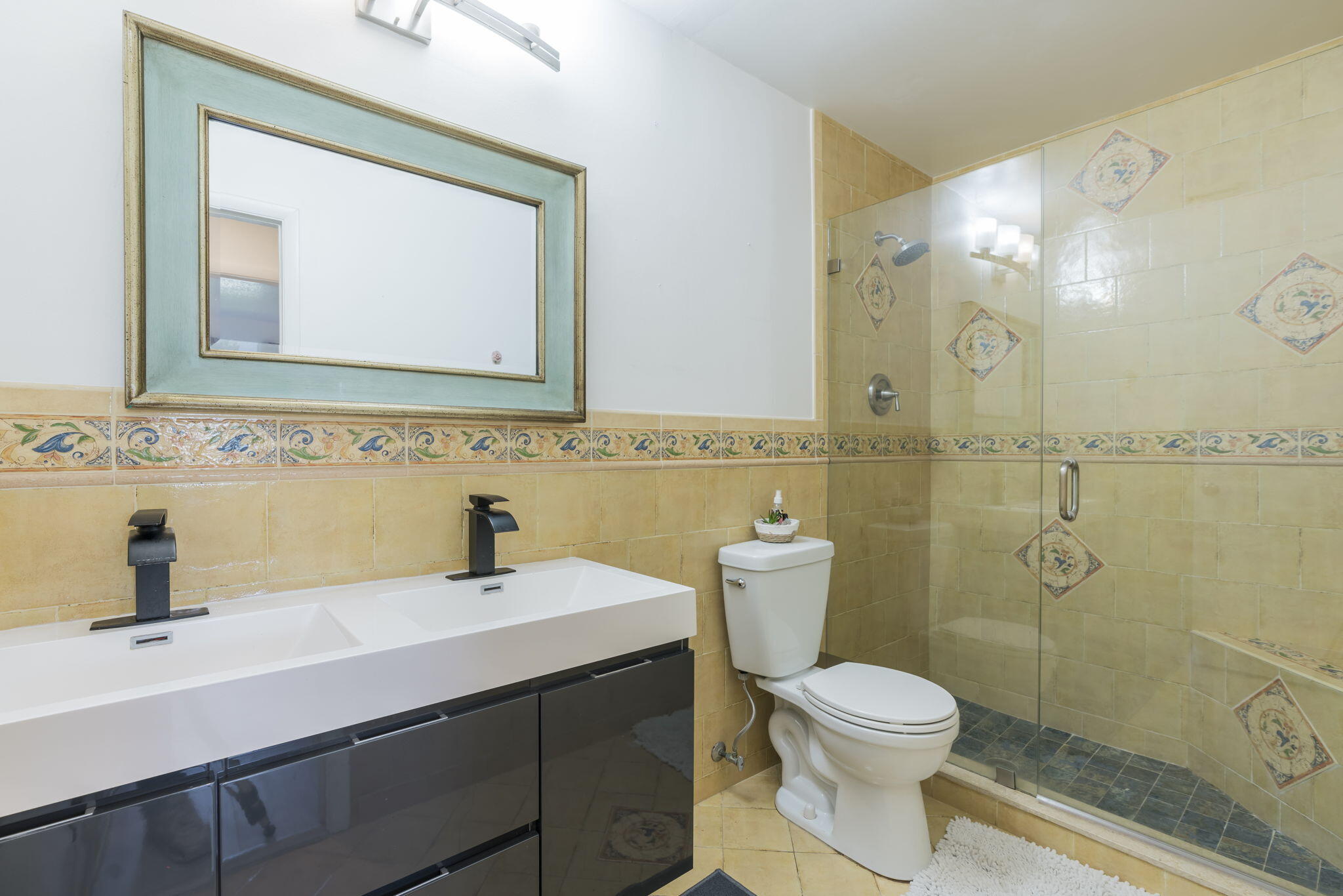 LAKES OF SHERBROOKE - Residential