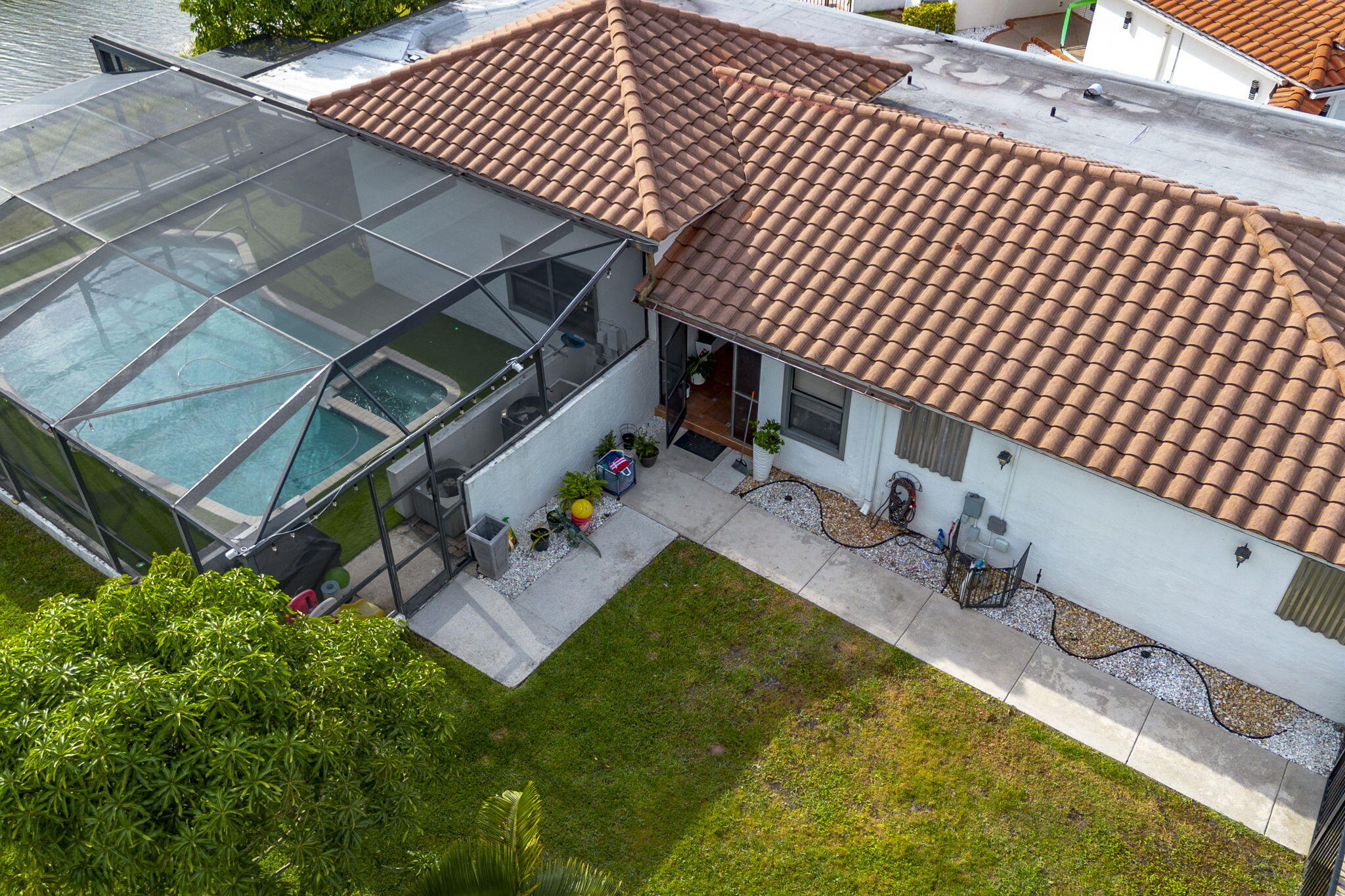 LAKES OF SHERBROOKE - Residential