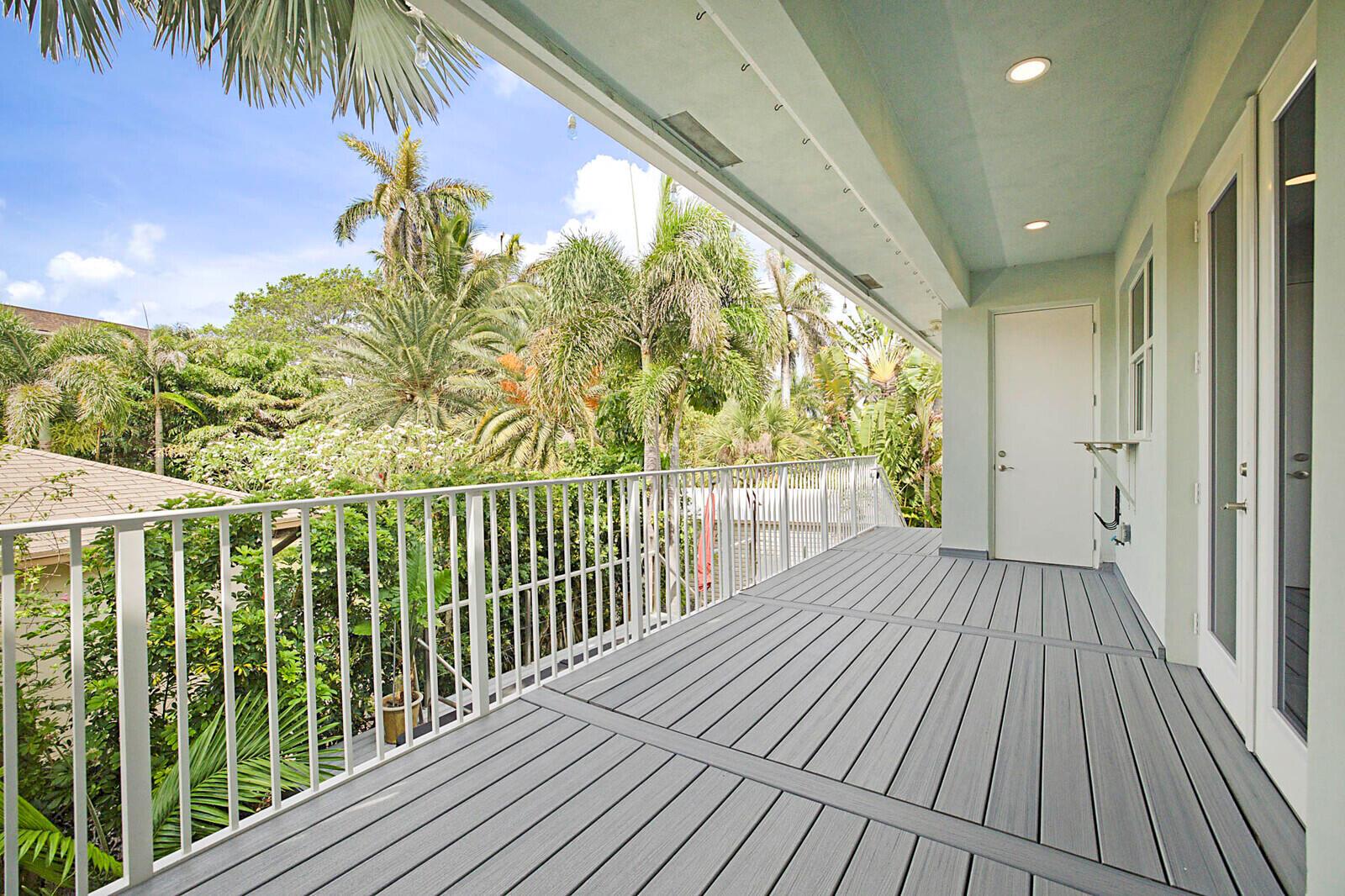 LAKESIDE GARDENS - Residential