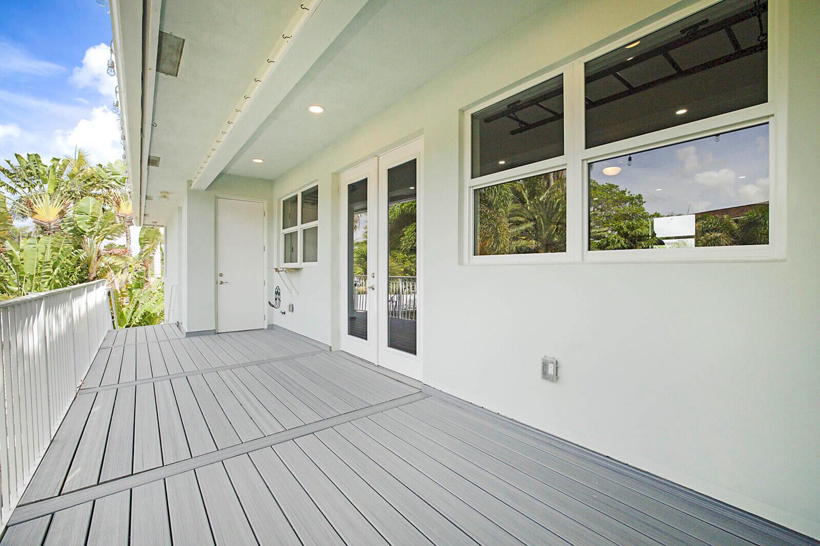 LAKESIDE GARDENS - Residential