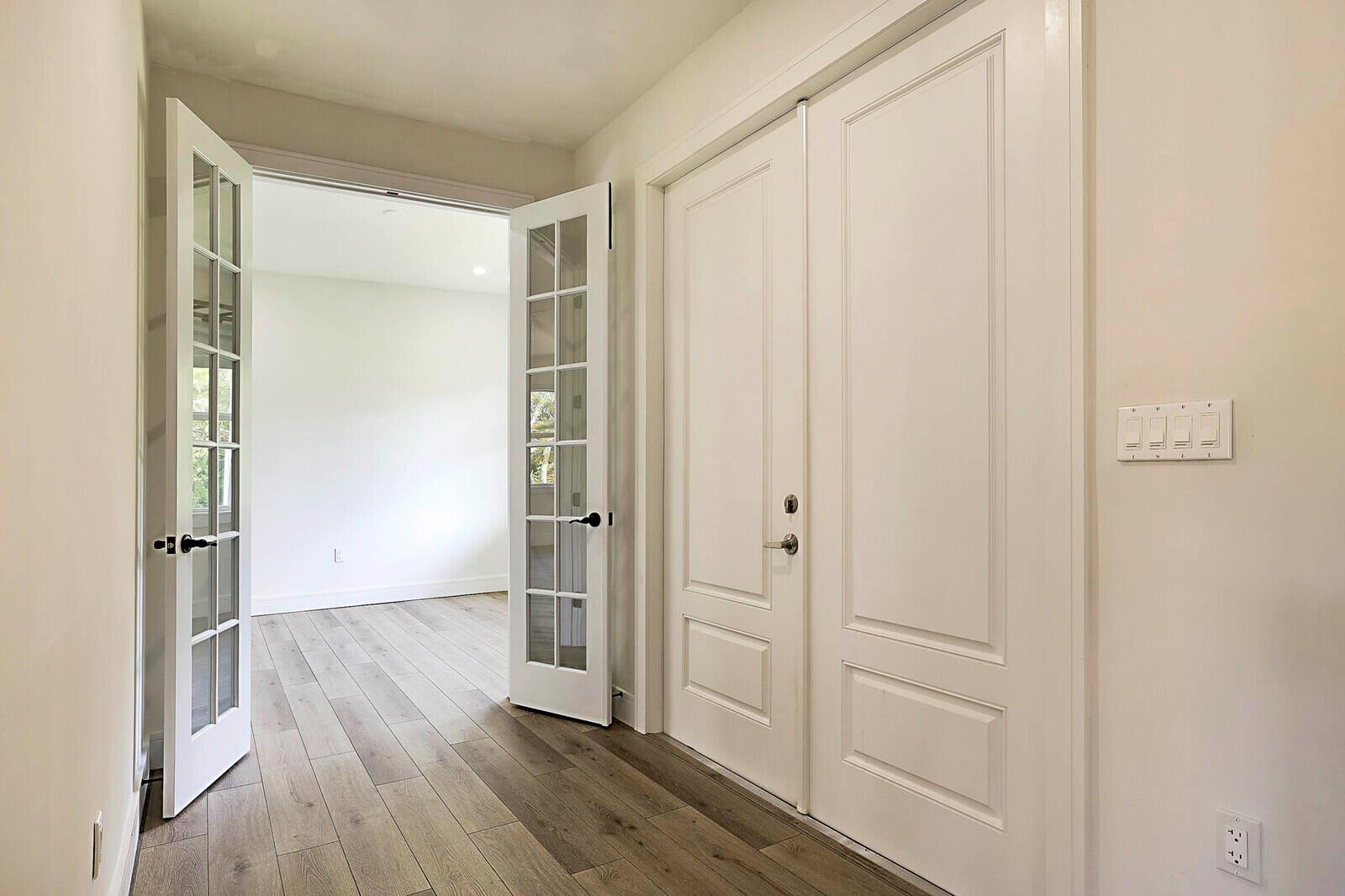 LAKESIDE GARDENS - Residential