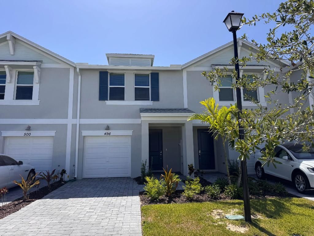 Photo of 496 Salisbury Circle, Fort Pierce, FL 34982 (MLS # R11108890)