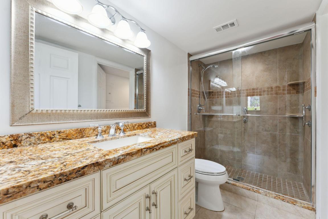 HUNTINGTON LAKES SEC FOUR CONDOS - Residential