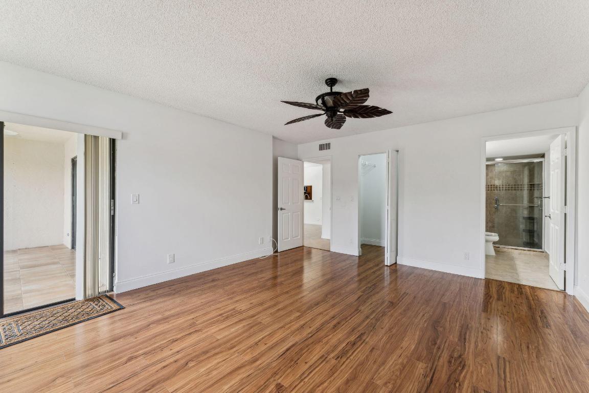 HUNTINGTON LAKES SEC FOUR CONDOS - Residential