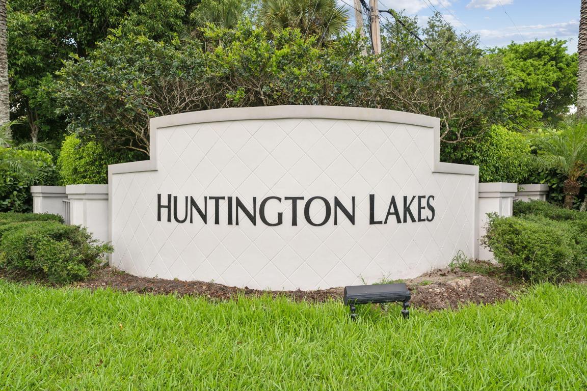 HUNTINGTON LAKES SEC FOUR CONDOS - Residential