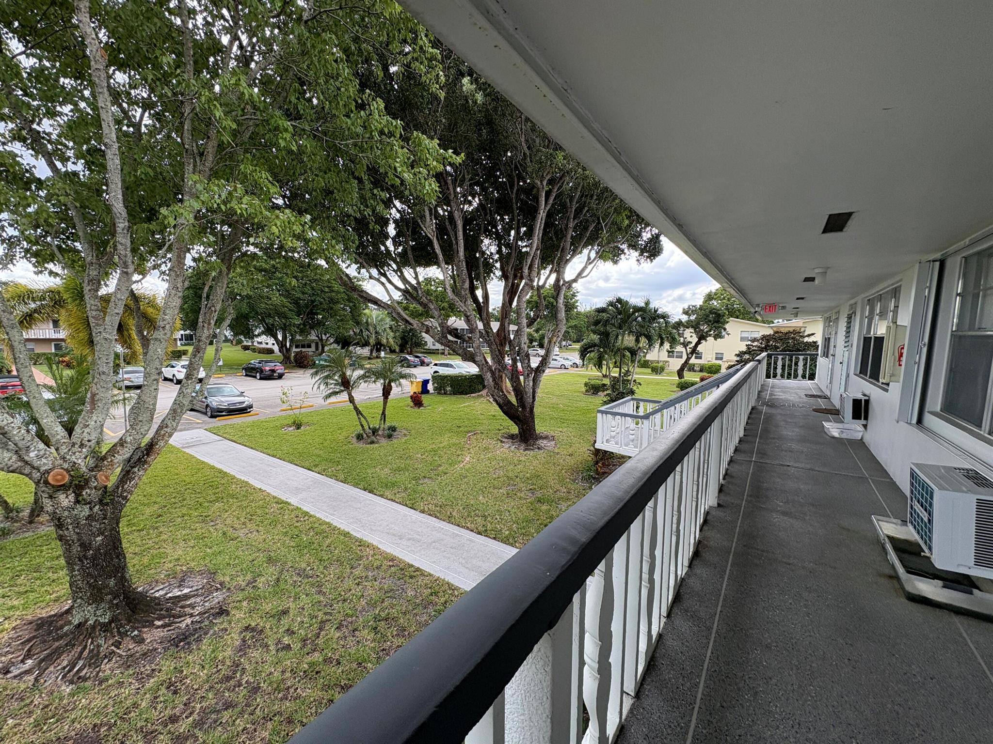 CENTURY VILLAGE / WINDSOR - Residential Lease