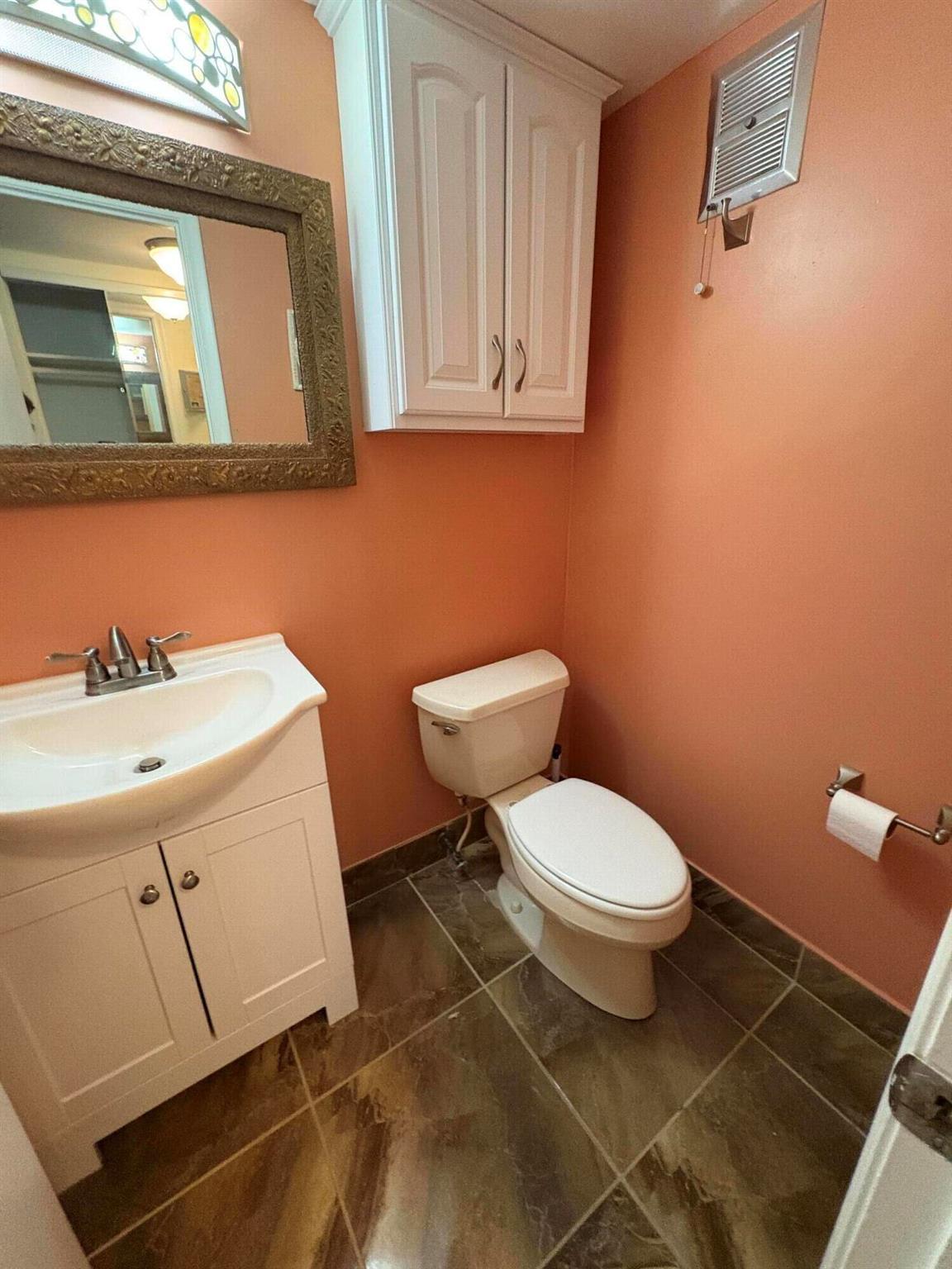 CENTURY VILLAGE / WINDSOR - Residential Lease