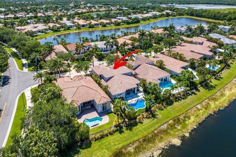 Single Family Residence in Palm Beach Gardens FL 104 Siesta Way 41.jpg