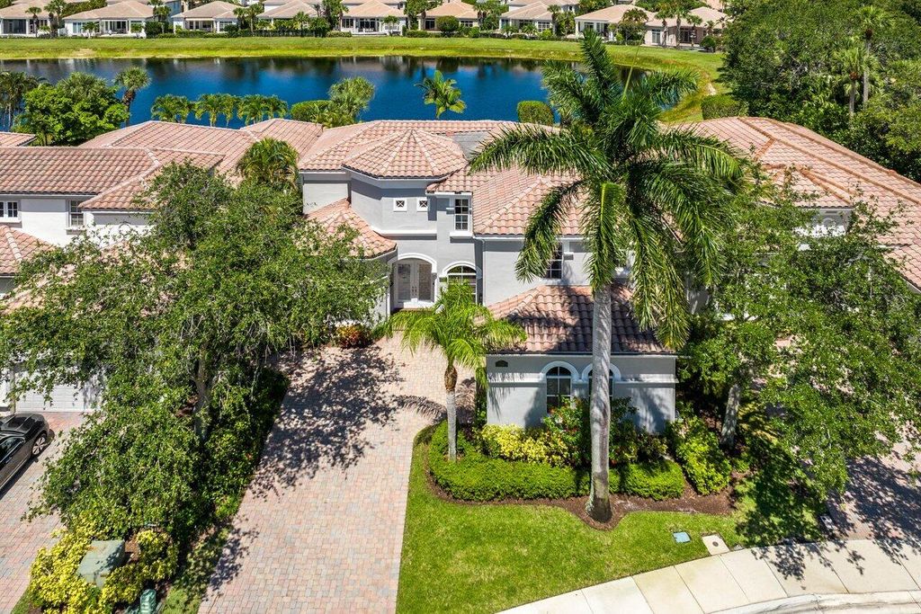 Photo of 104 Siesta Way, Palm Beach Gardens, FL 33418 (MLS # R10989127)