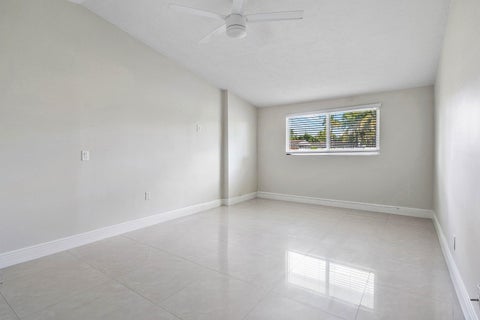 Tiny photo for 3444 Pierce Street, Hollywood, FL 33021 (MLS # B26087134)