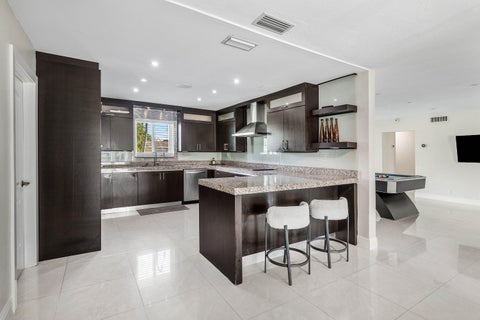 Tiny photo for 3444 Pierce Street, Hollywood, FL 33021 (MLS # B26087134)