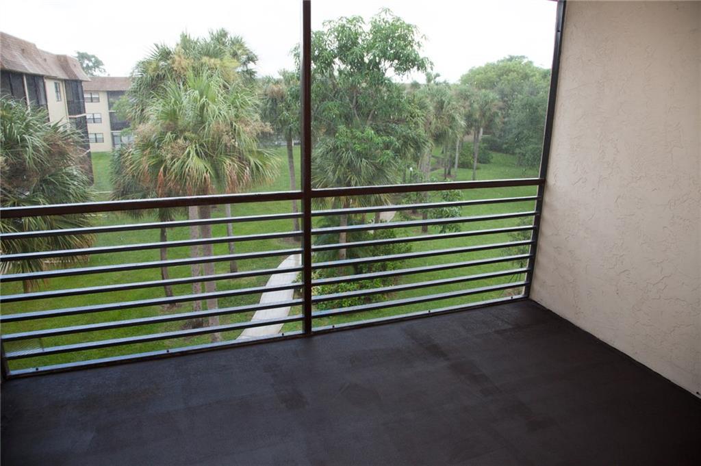 LAKES OF CARRIAGE HILLS - Residential