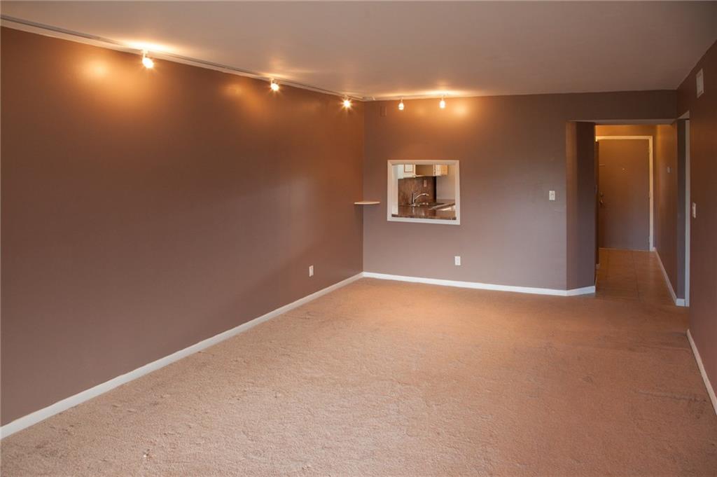 LAKES OF CARRIAGE HILLS - Residential