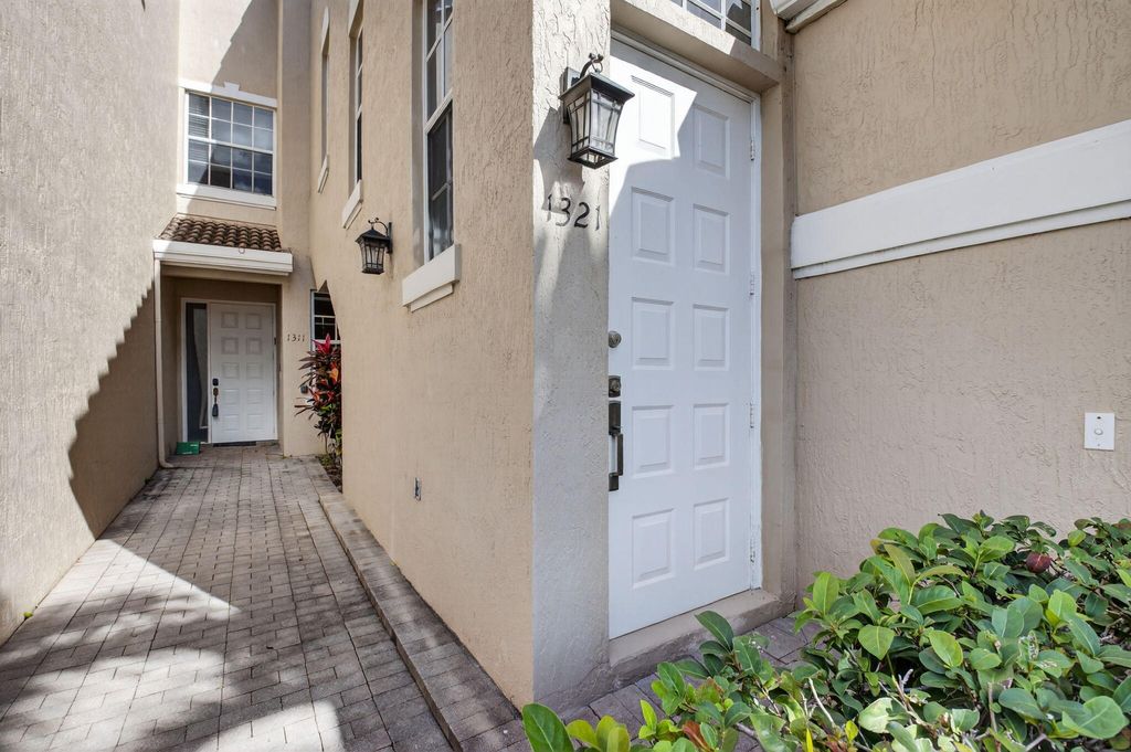 Photo of 6560 Villa Sonrisa Drive #1321, Boca Raton, FL 33433 (MLS # R11160015)