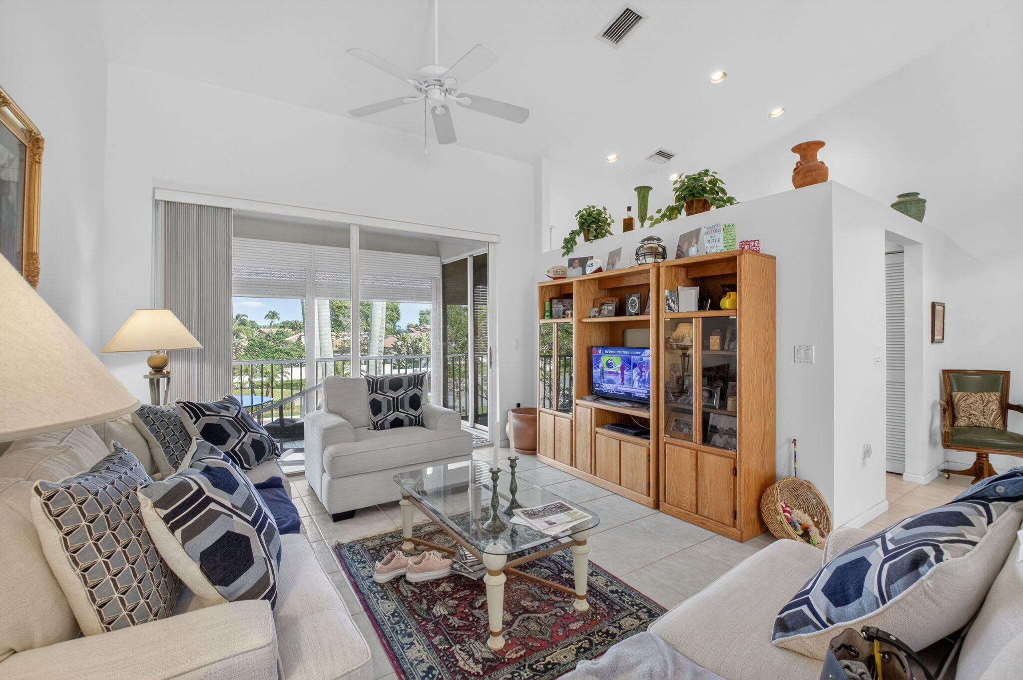 VILLA SONRISA - Residential