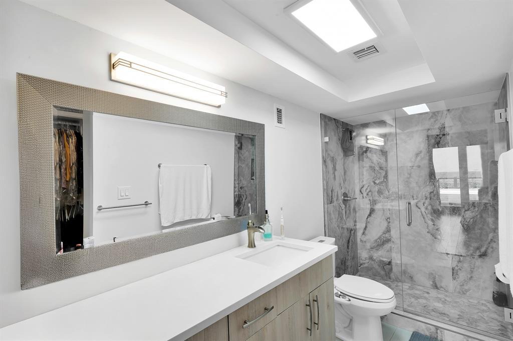 THREE THOUSAND CONDO - Residential