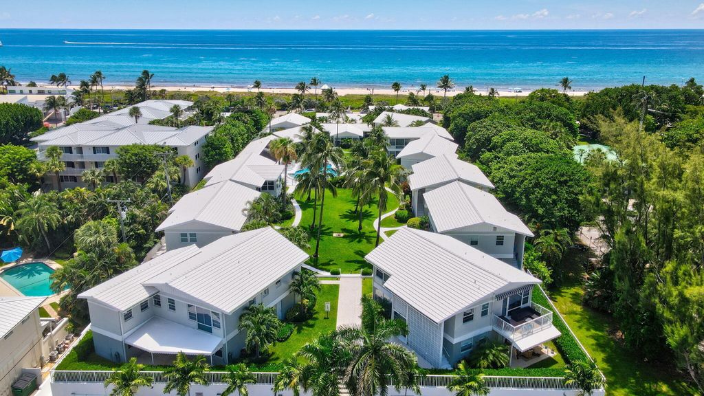 Photo of 320 S Ocean Boulevard #L-c, Delray Beach, FL 33483 (MLS # B26040429)
