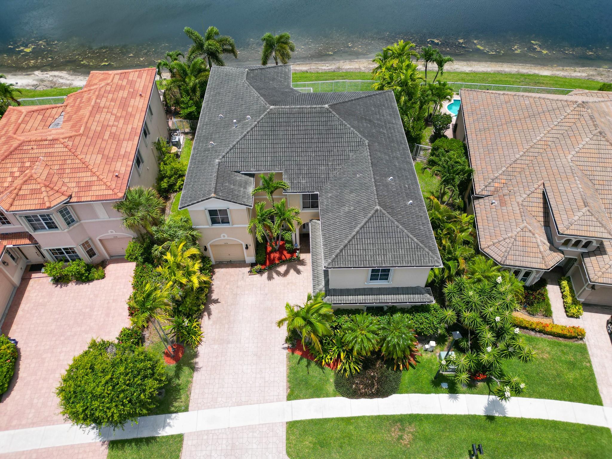 1236 Bay View Way