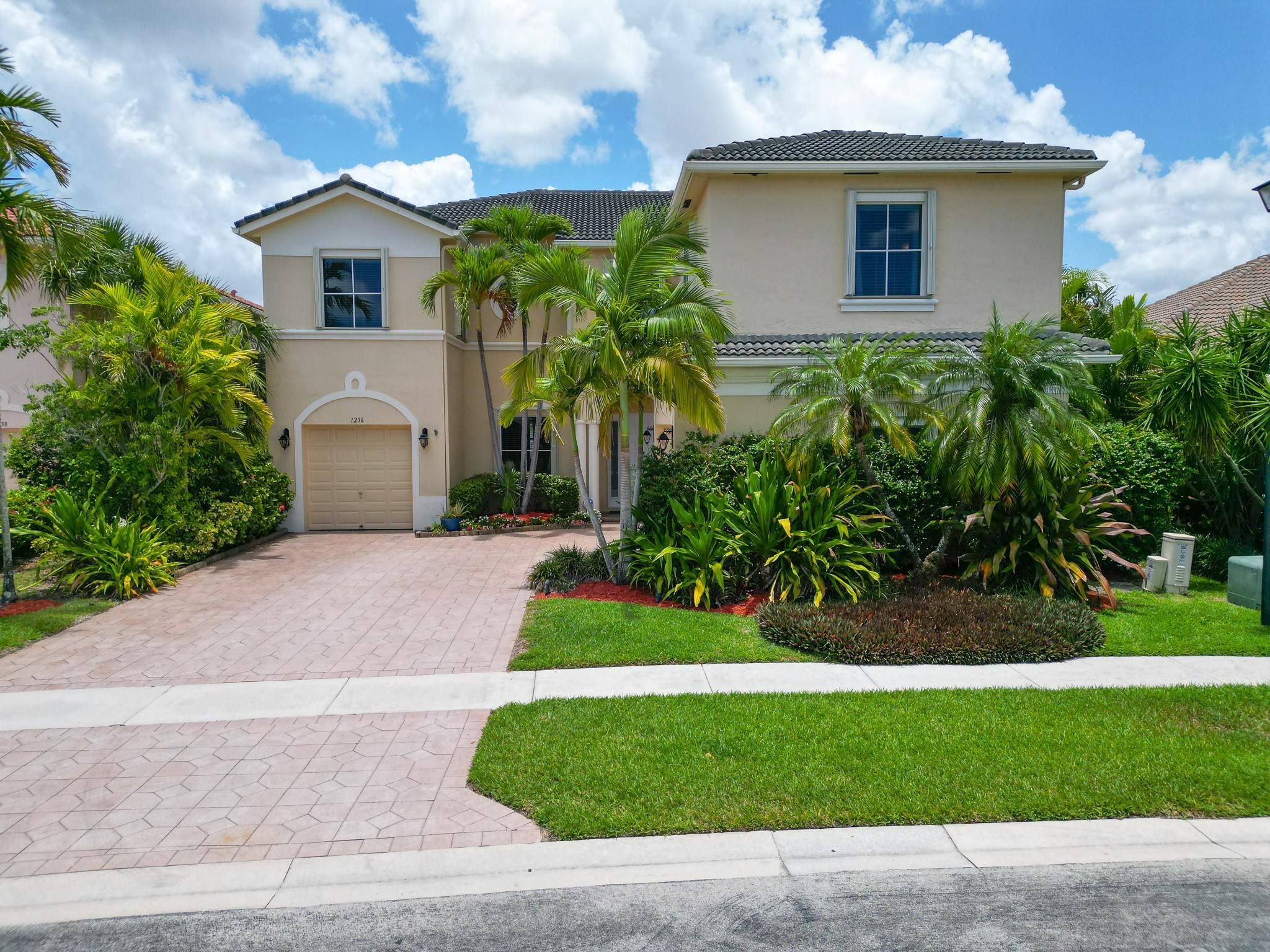 1236 Bay View Way