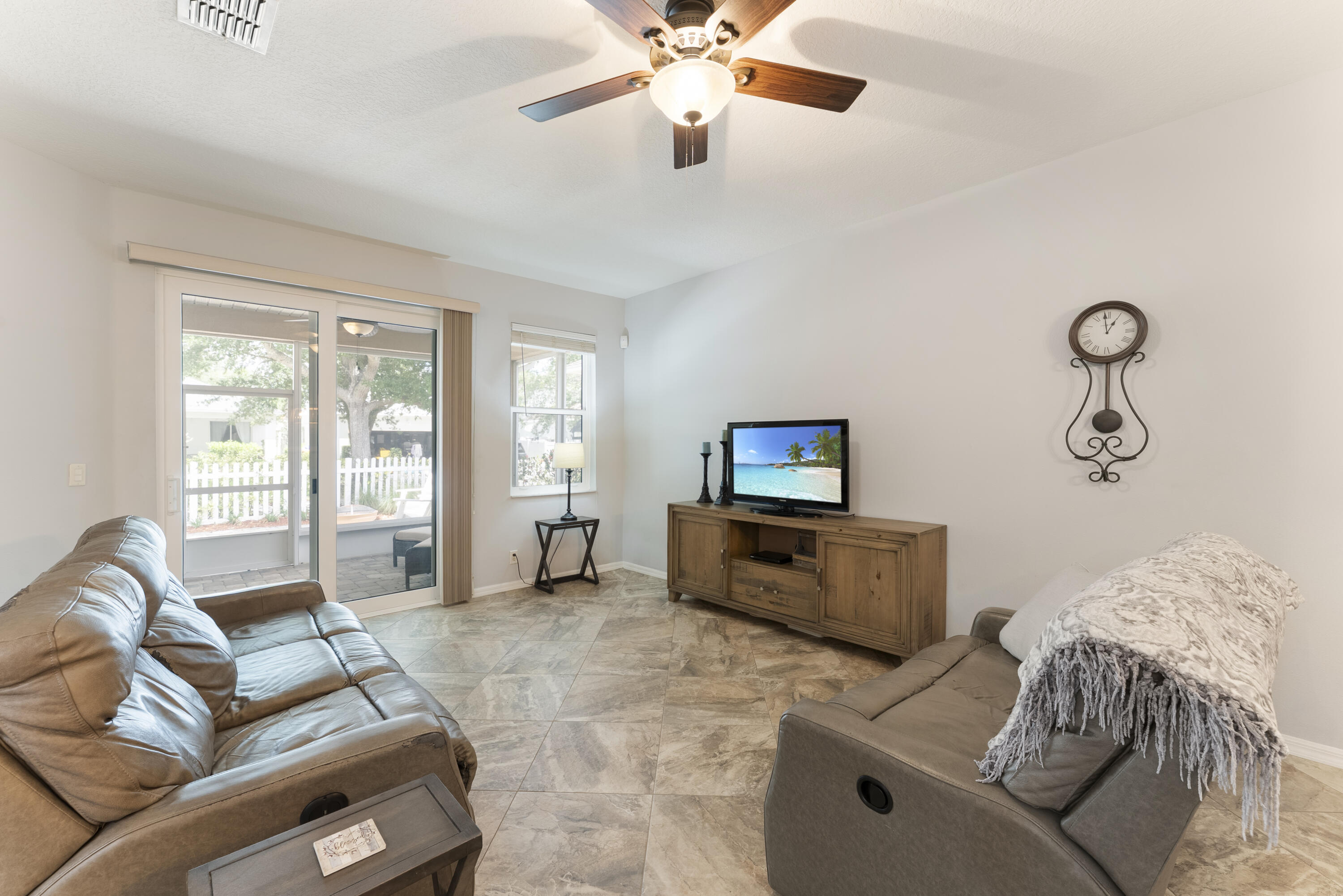 POINTE WEST CENTRAL VILLAGE PHASE IV - Residential