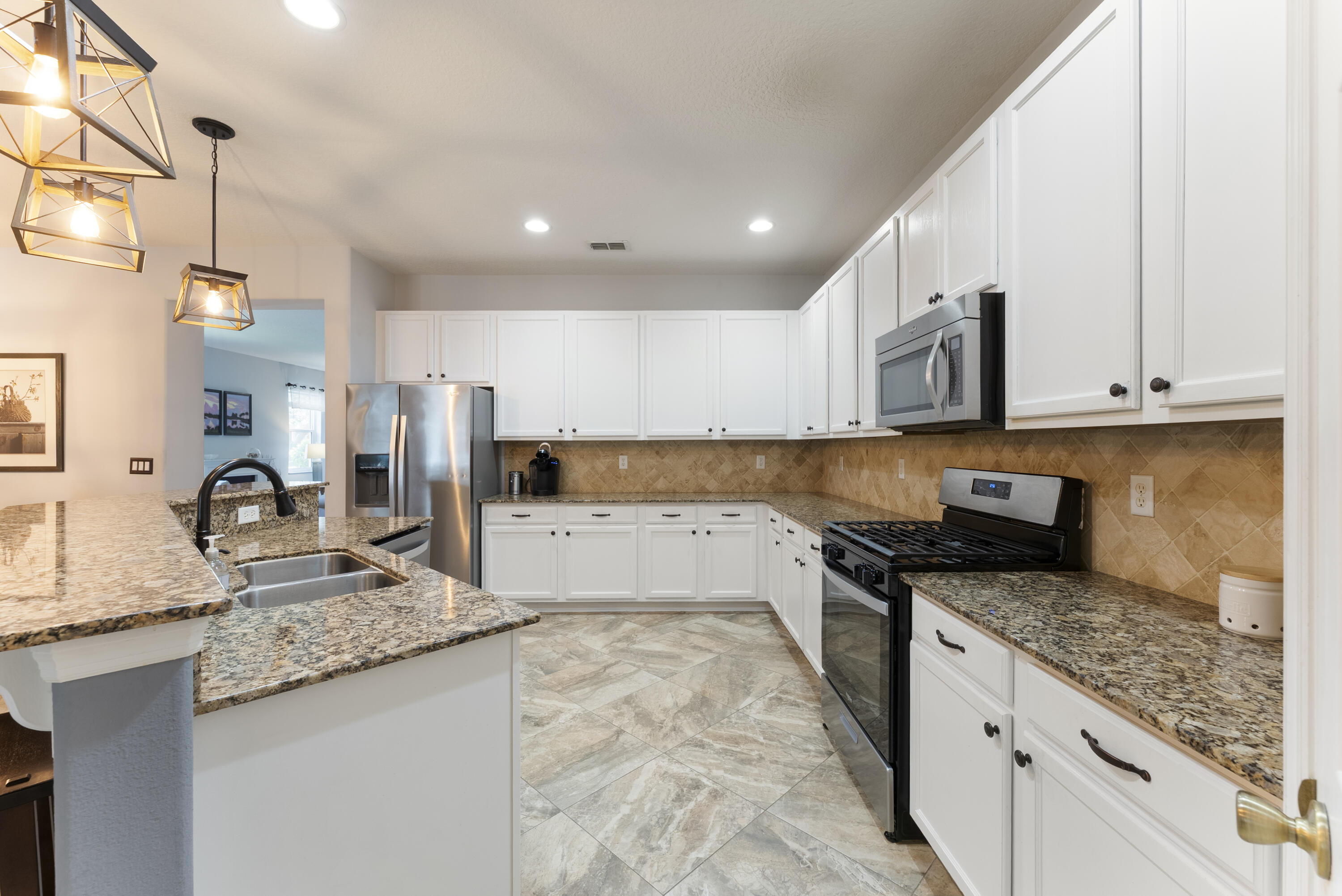 POINTE WEST CENTRAL VILLAGE PHASE IV - Residential