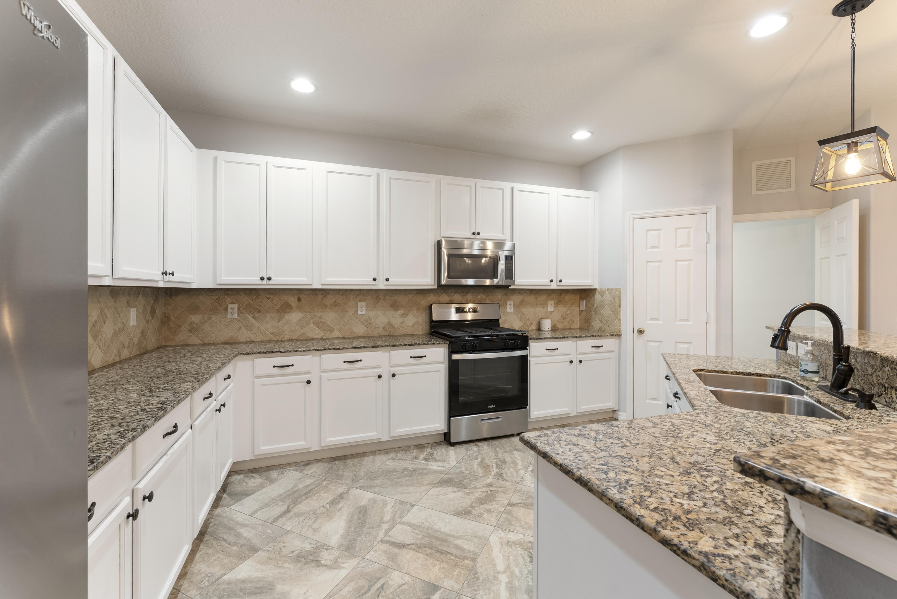 POINTE WEST CENTRAL VILLAGE PHASE IV - Residential