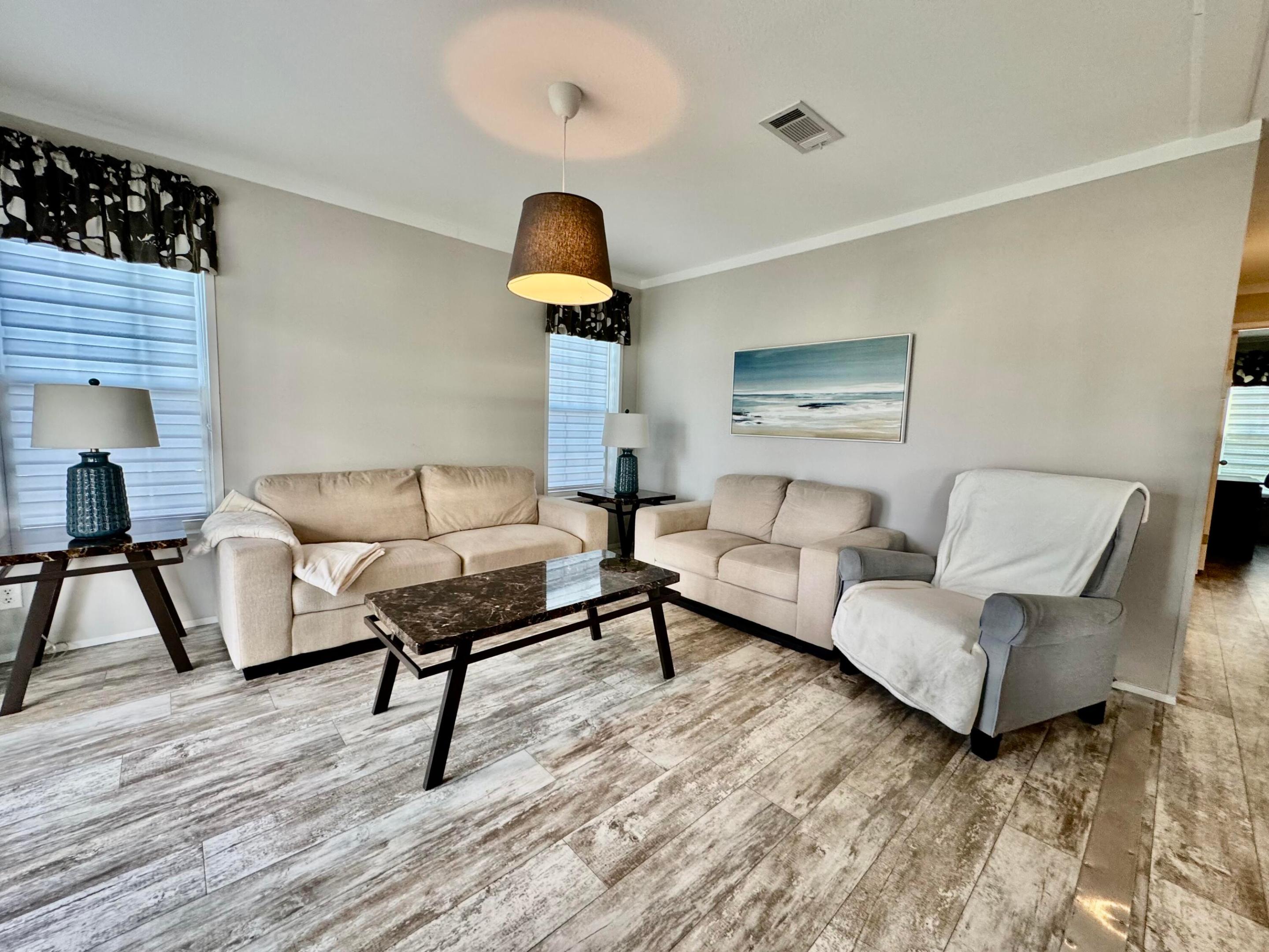 HIGHLAND MEADOWS ESTATES - Residential