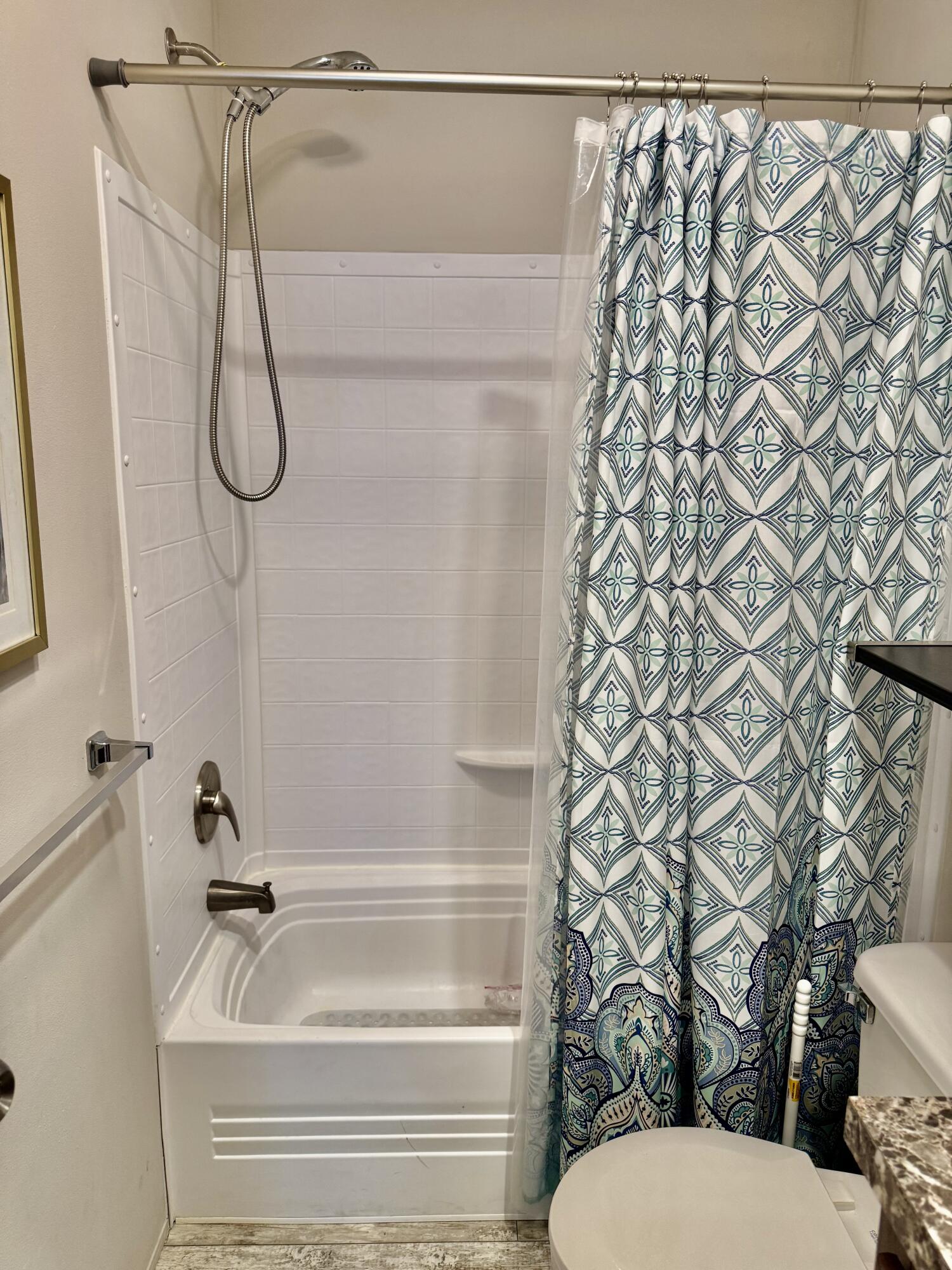 HIGHLAND MEADOWS ESTATES - Residential