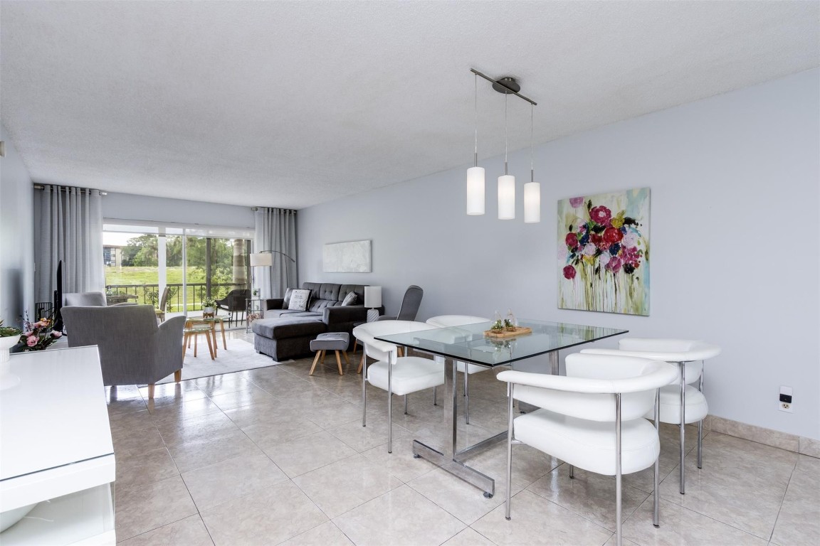 THE GREENS OF INVERRARY - Residential