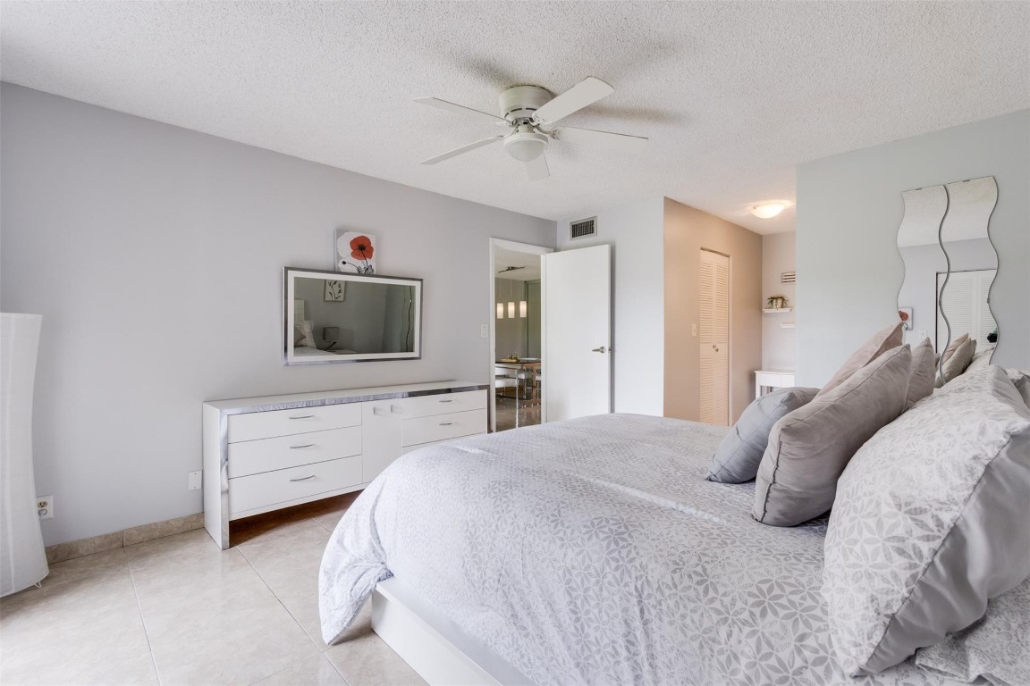 THE GREENS OF INVERRARY - Residential