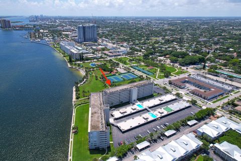 A home in West Palm Beach