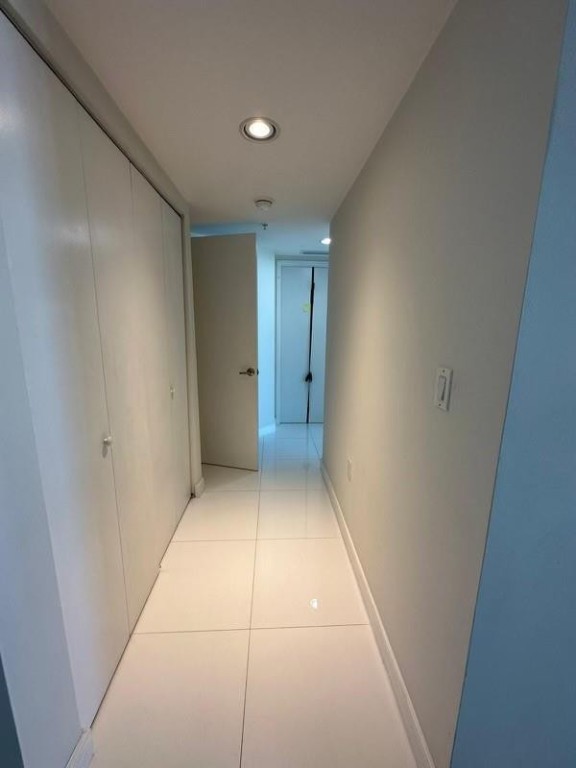 ST TROPEZ ON THE BAY - Residential