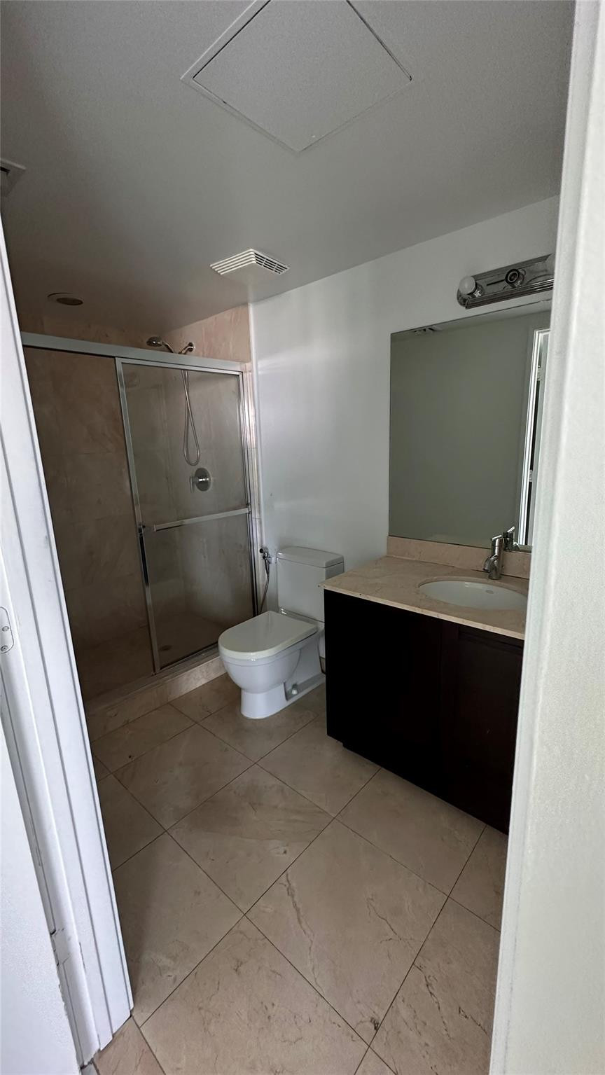 ST TROPEZ ON THE BAY - Residential