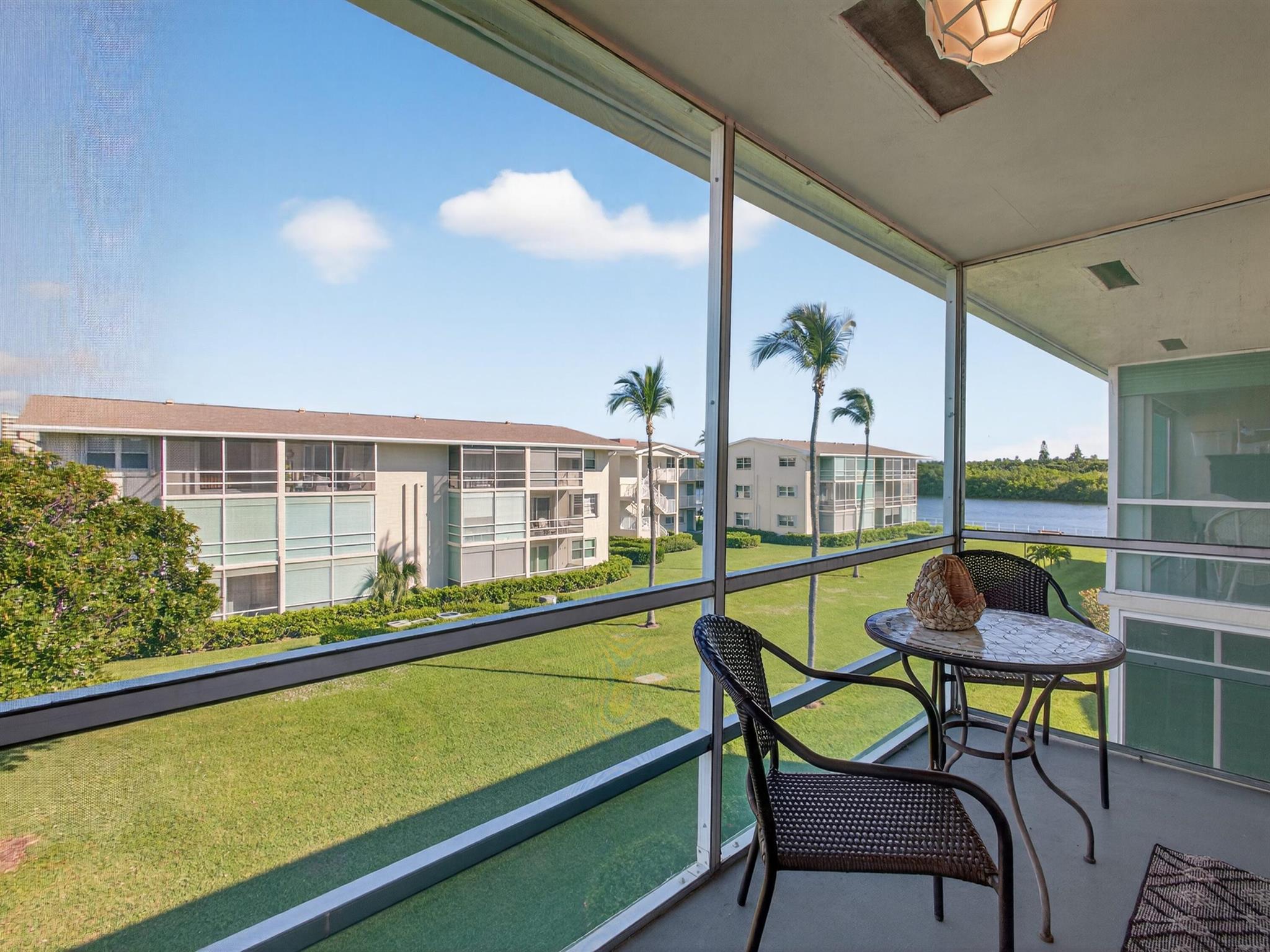 STERLING VILLAGE 650 COND - Residential