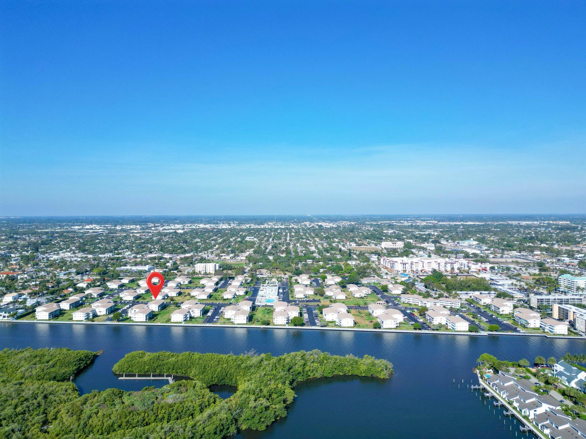 STERLING VILLAGE 650 COND - Residential