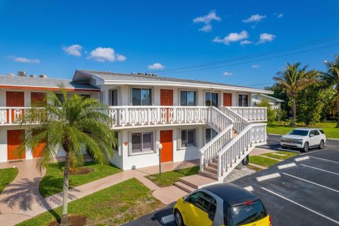 Property photo of 2020 Lake Osborne Drive, Lake Worth Beach, FL 33461