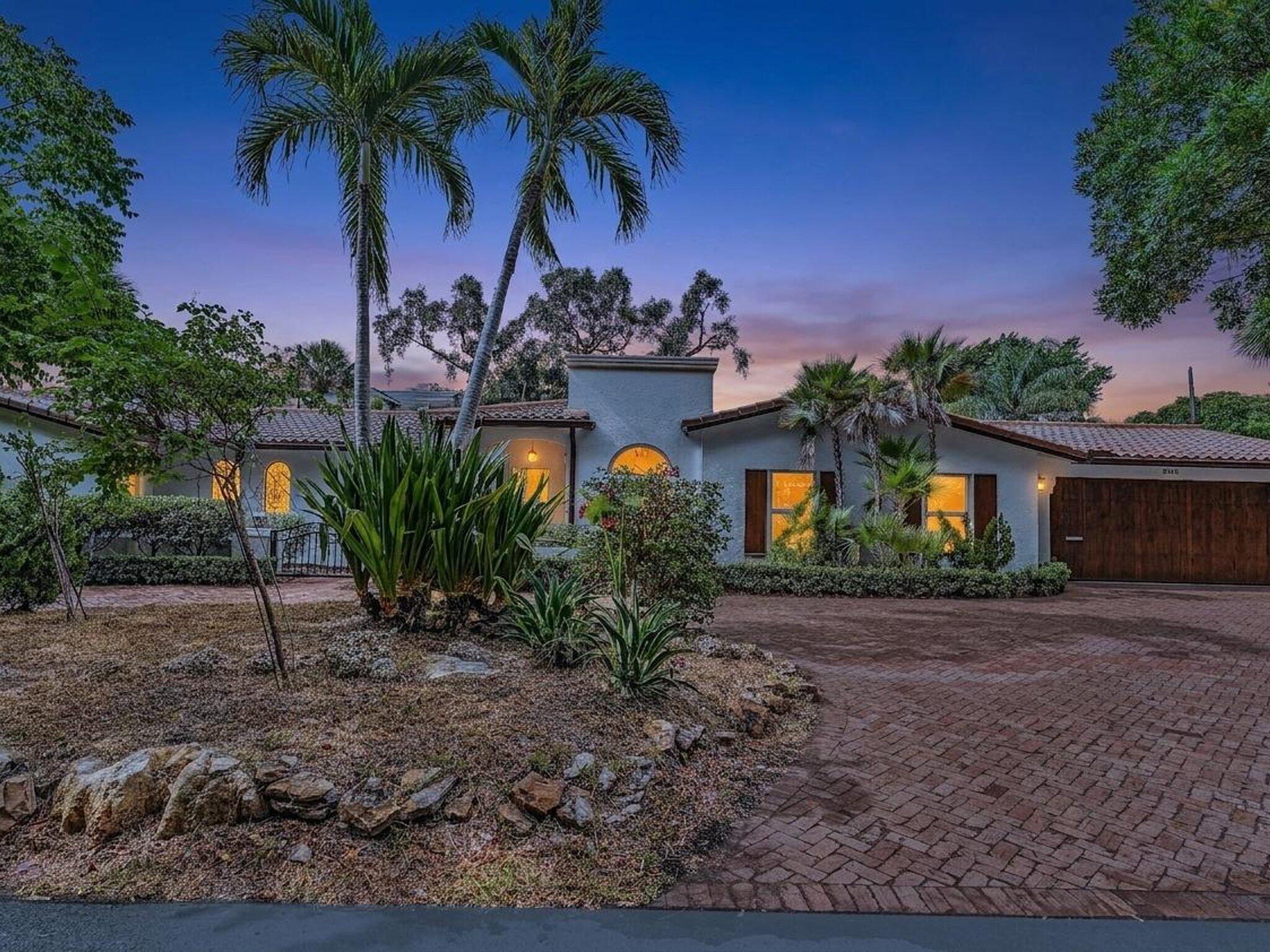 898 Azalea Street