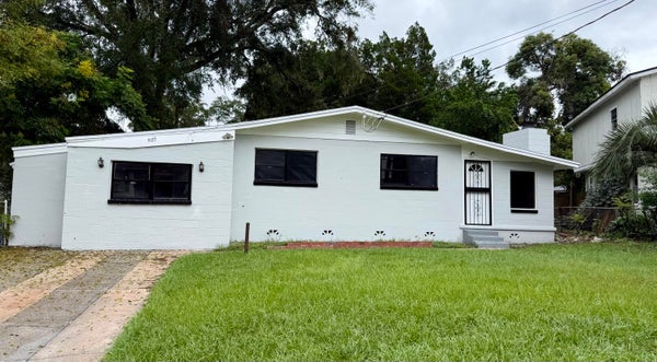 9117 LINGARD AVE, JACKSONVILLE, FL 32208 - Image f6b88d3a4235bfeecd52c7cfb5648713/155623976