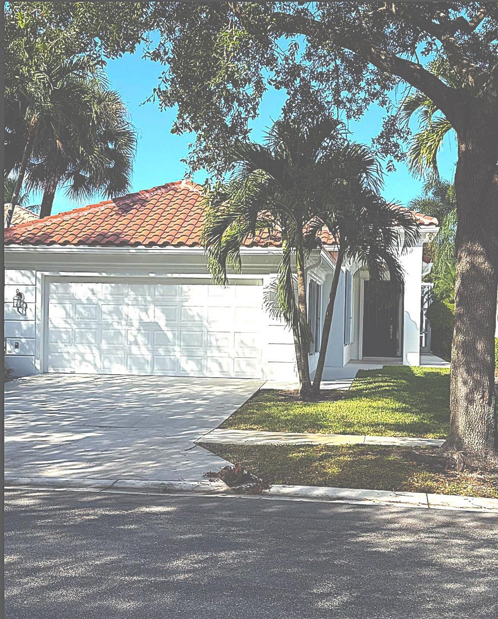 Photo of 4784 Blossom Drive, Delray Beach, FL 33445 (MLS # R11141376)